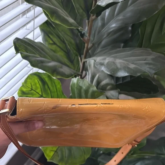 Louis Vuitton Yellow Patent Bag - Picture 6 of 11